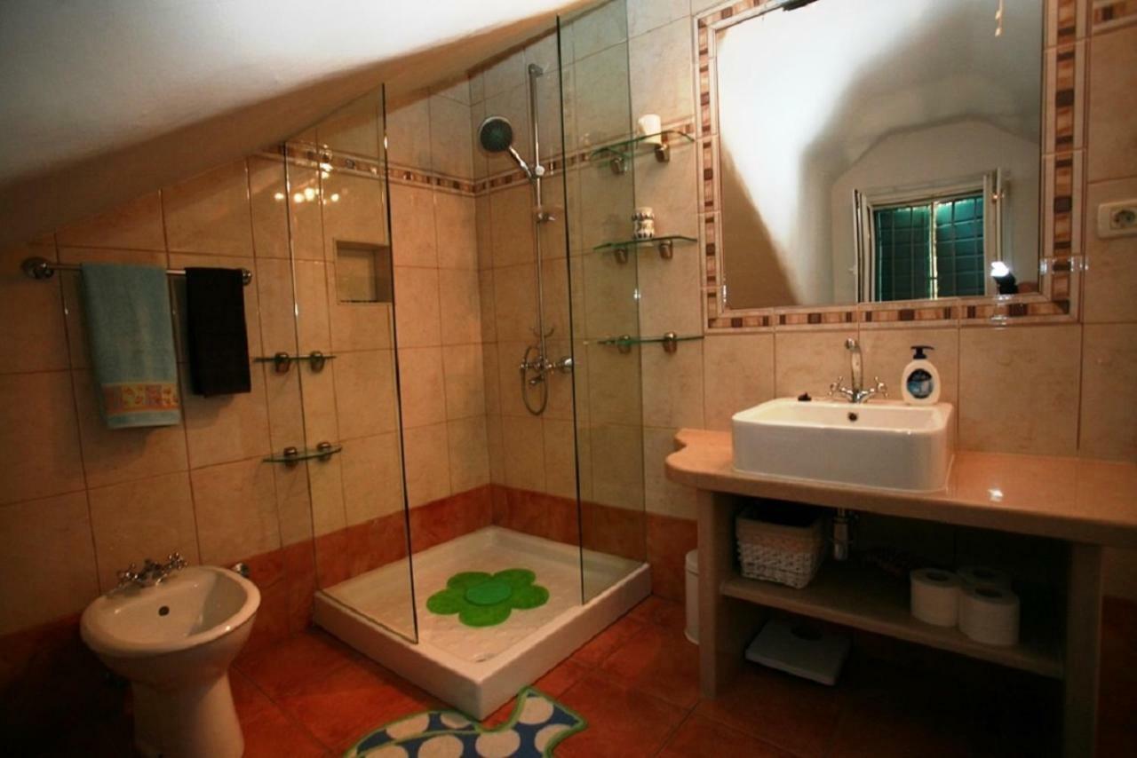 Deluxe Villa Sirena On The Beach With Pool Супетар Екстериор снимка