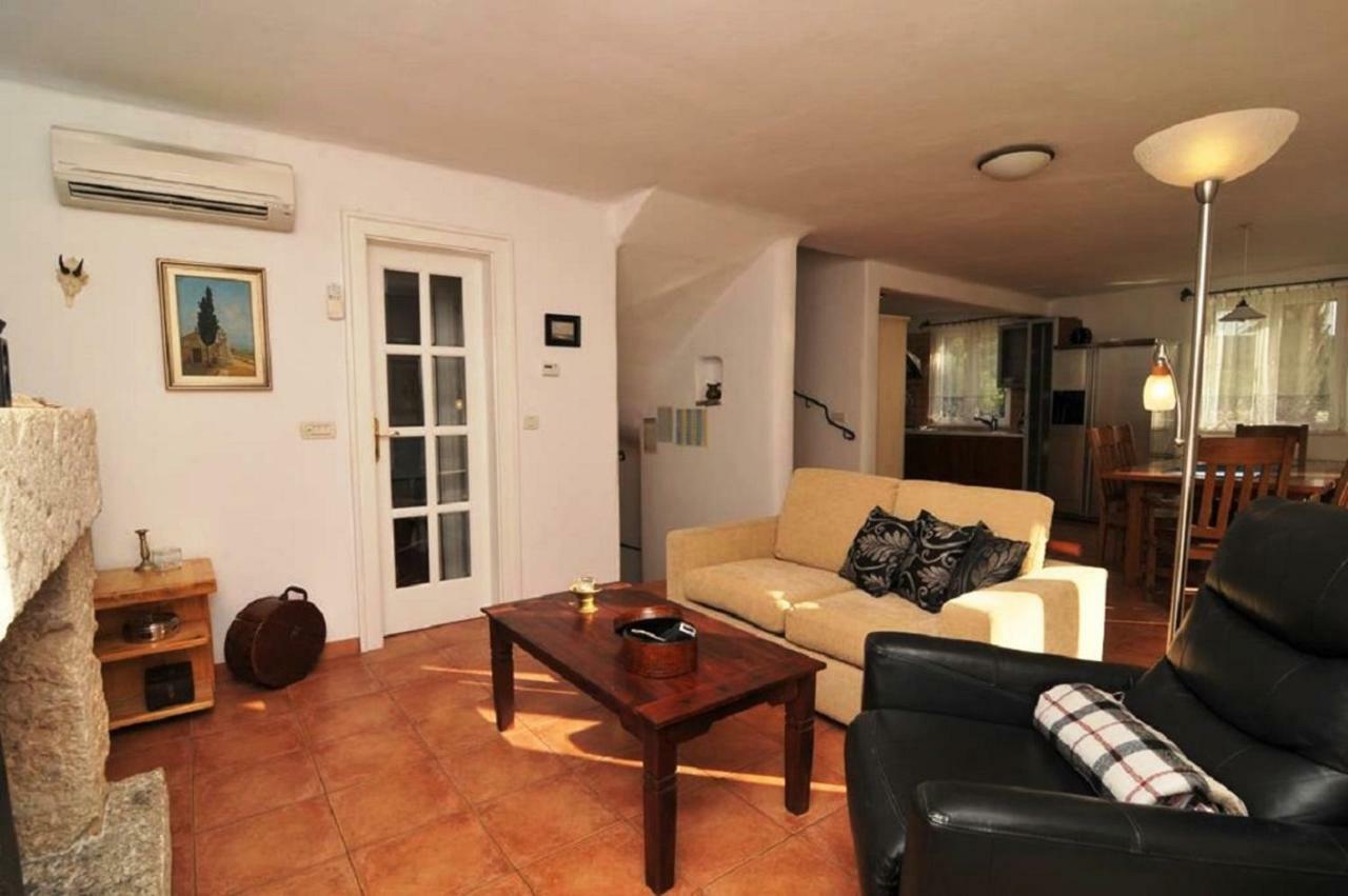 Deluxe Villa Sirena On The Beach With Pool Супетар Екстериор снимка