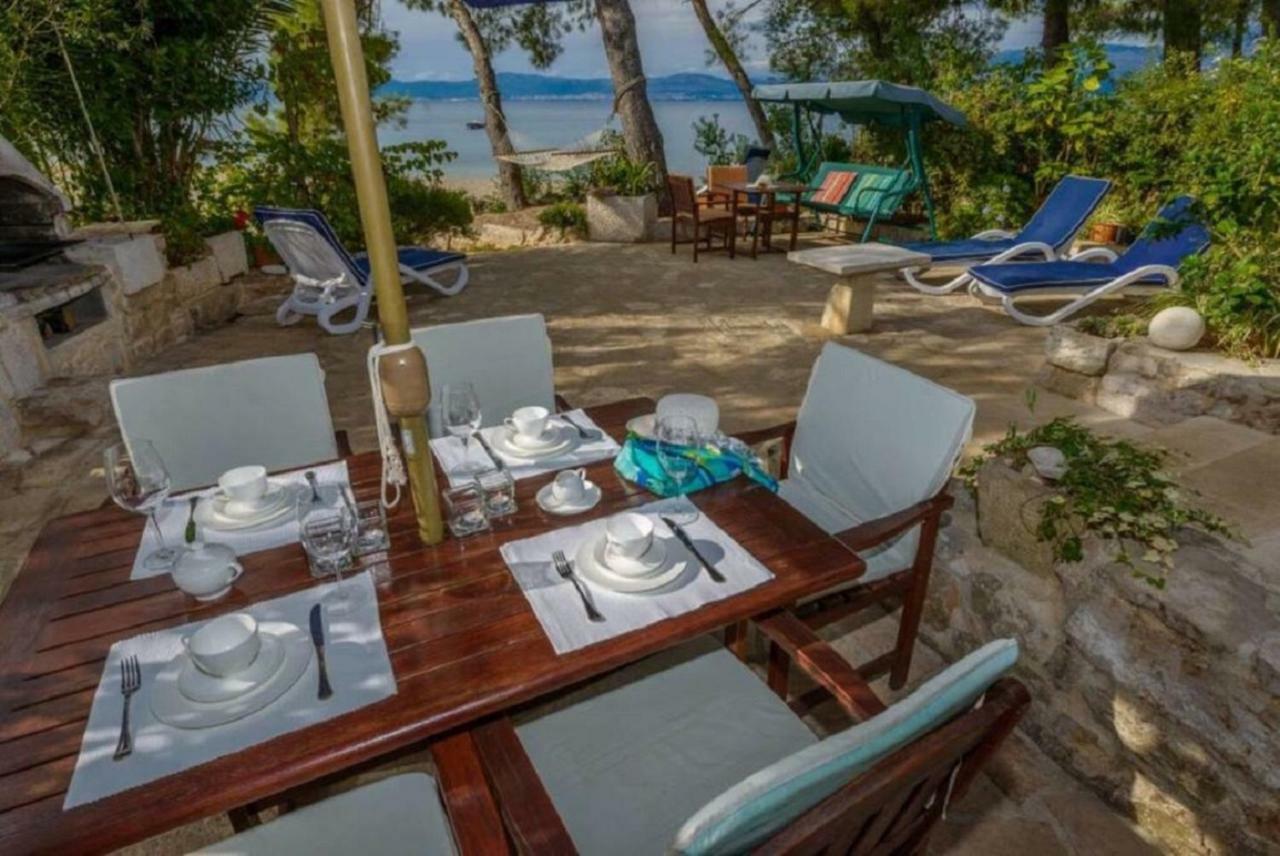 Deluxe Villa Sirena On The Beach With Pool Супетар Екстериор снимка